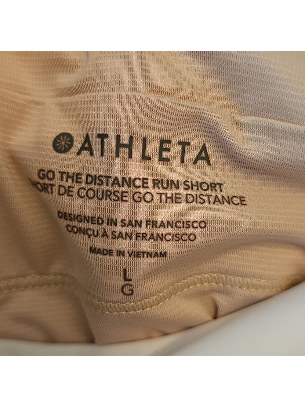 NWT Athleta Go The Distance Run Short - Picture 9 of 9